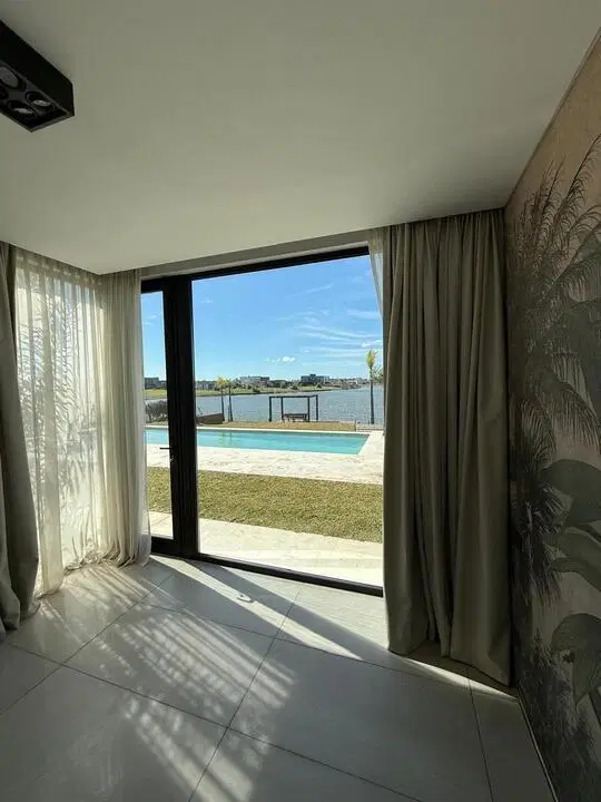 Venta Casa 4 ambientes a la laguna, San Sebastián, área 11 3