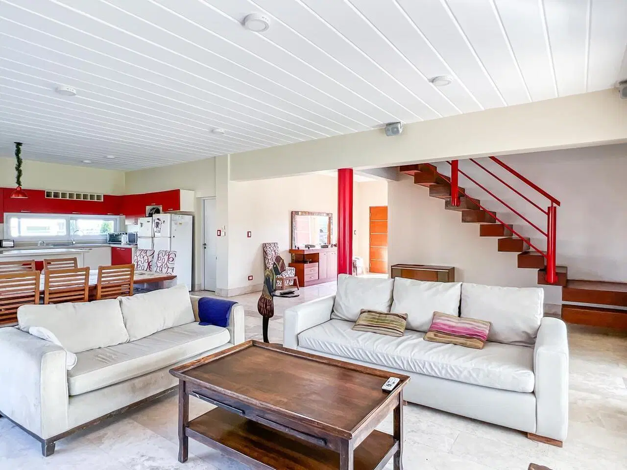 Venta Casa 7 ambientes, San Sebastián, área 1 2