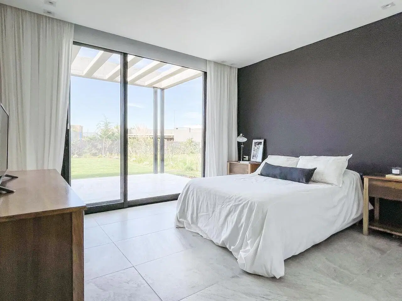 Venta Casa 3 ambientes, San Sebastián, área 5 5