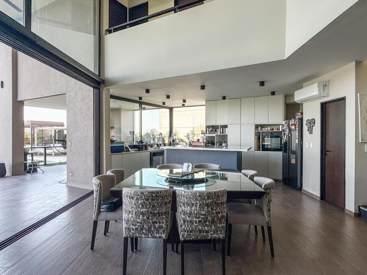 Foto de Venta Casa 5 ambientes a la laguna, San Sebastián, área 10, imagen 4
