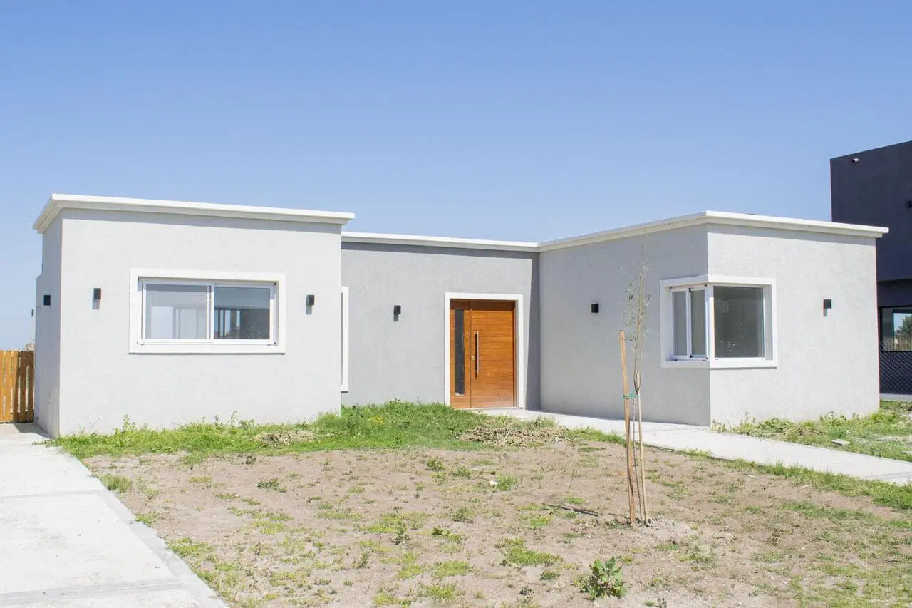 Venta Casa 4 ambientes, San Sebastián, área 8 3