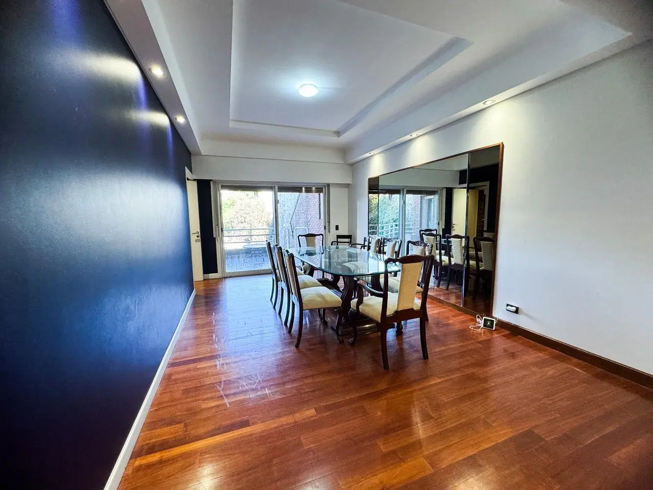 Venta Casa 7 Ambientes con Patio Terraza Quincho en Floresta 3