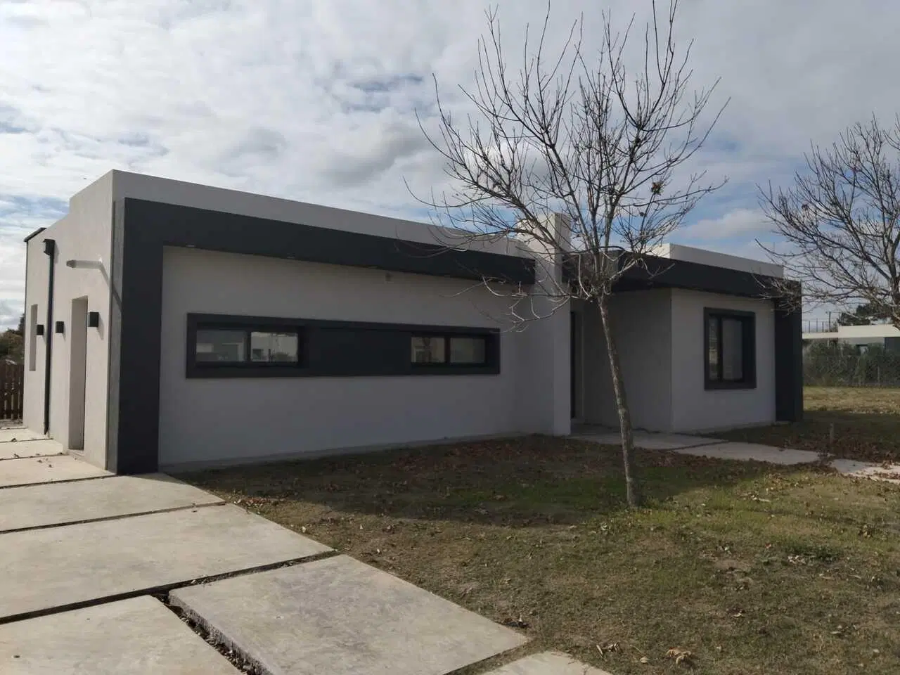 Venta Casa 4 ambientes, San Sebastián, área 1 1