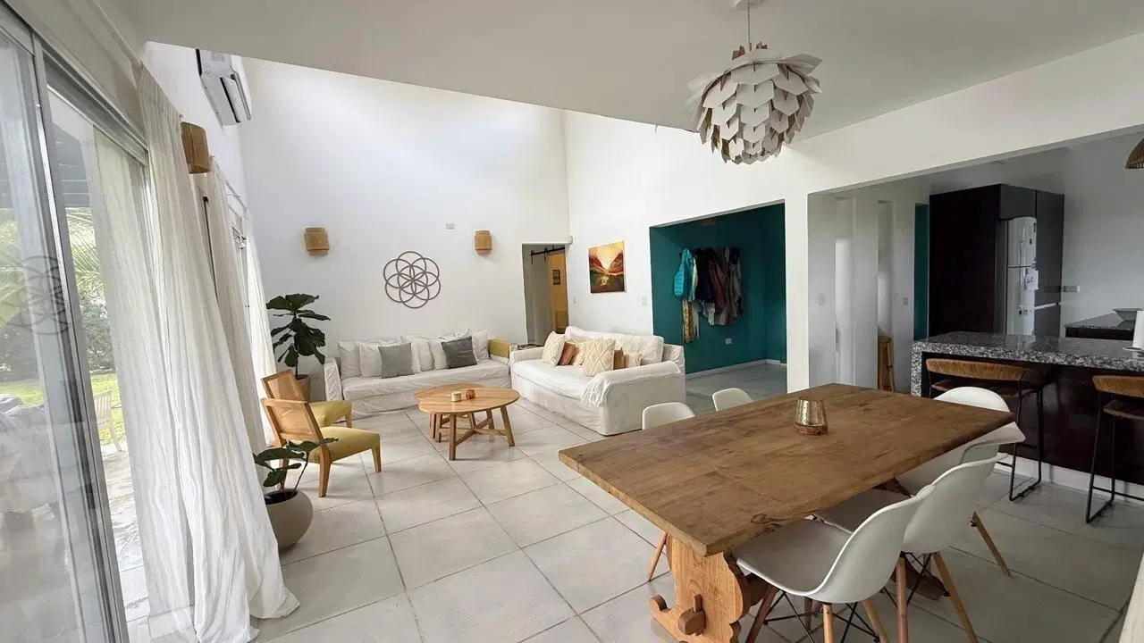 Alquiler Casa 4 ambientes, San Sebastián área 10 3