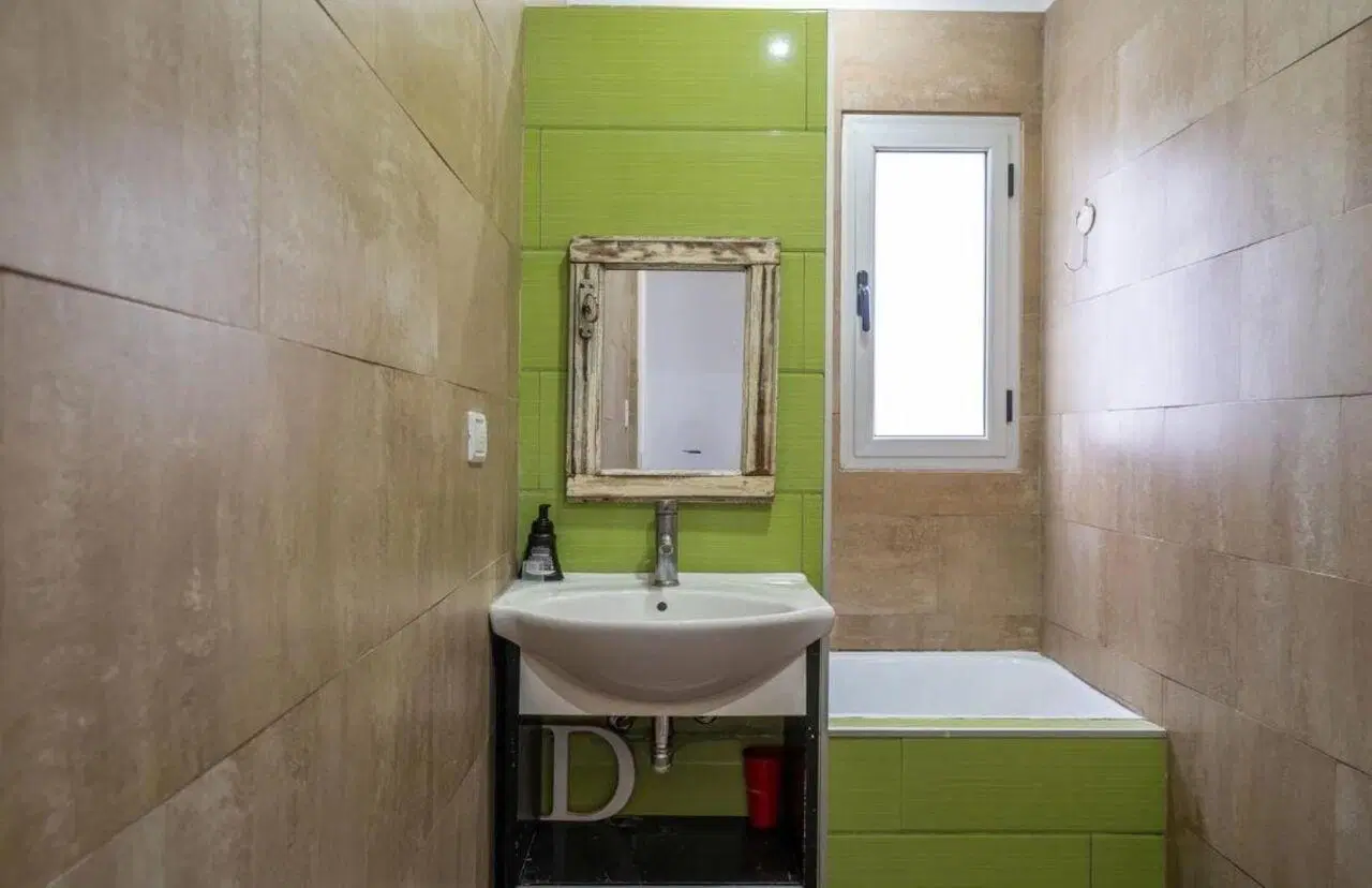 Venta Casa 6 ambientes, San Sebastián, área 12 5