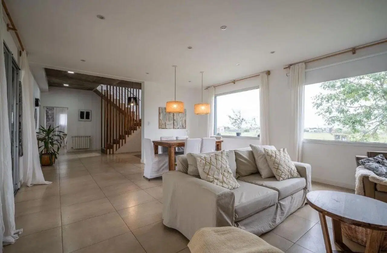 Venta Casa 6 ambientes, San Sebastián, área 12 2