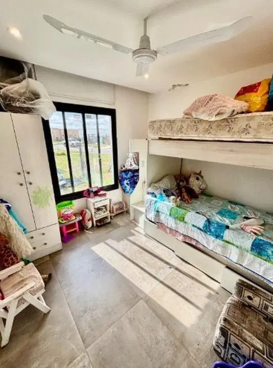 Alquiler Casa 3 ambientes, San Sebastián, área 13 5