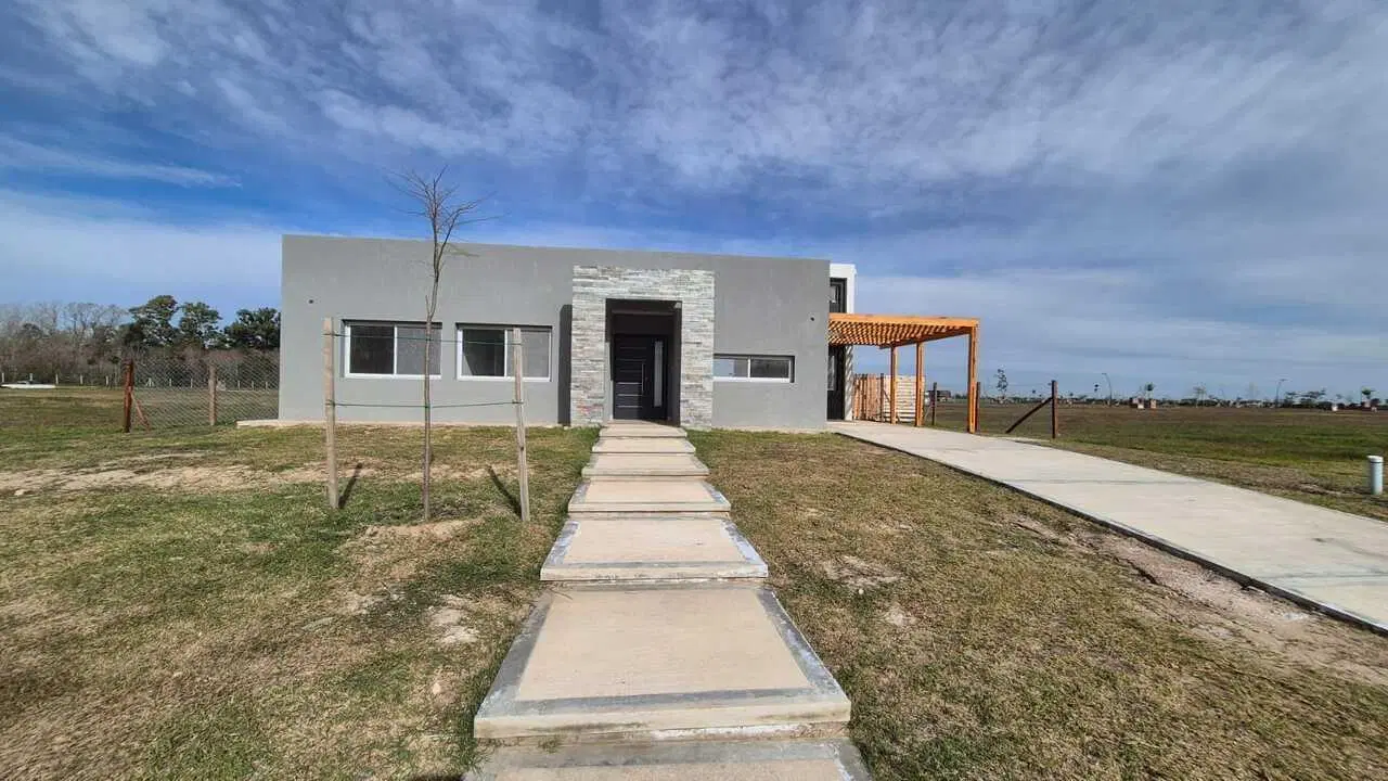 Venta Casa 5 ambientes, Barrio Nativas 3