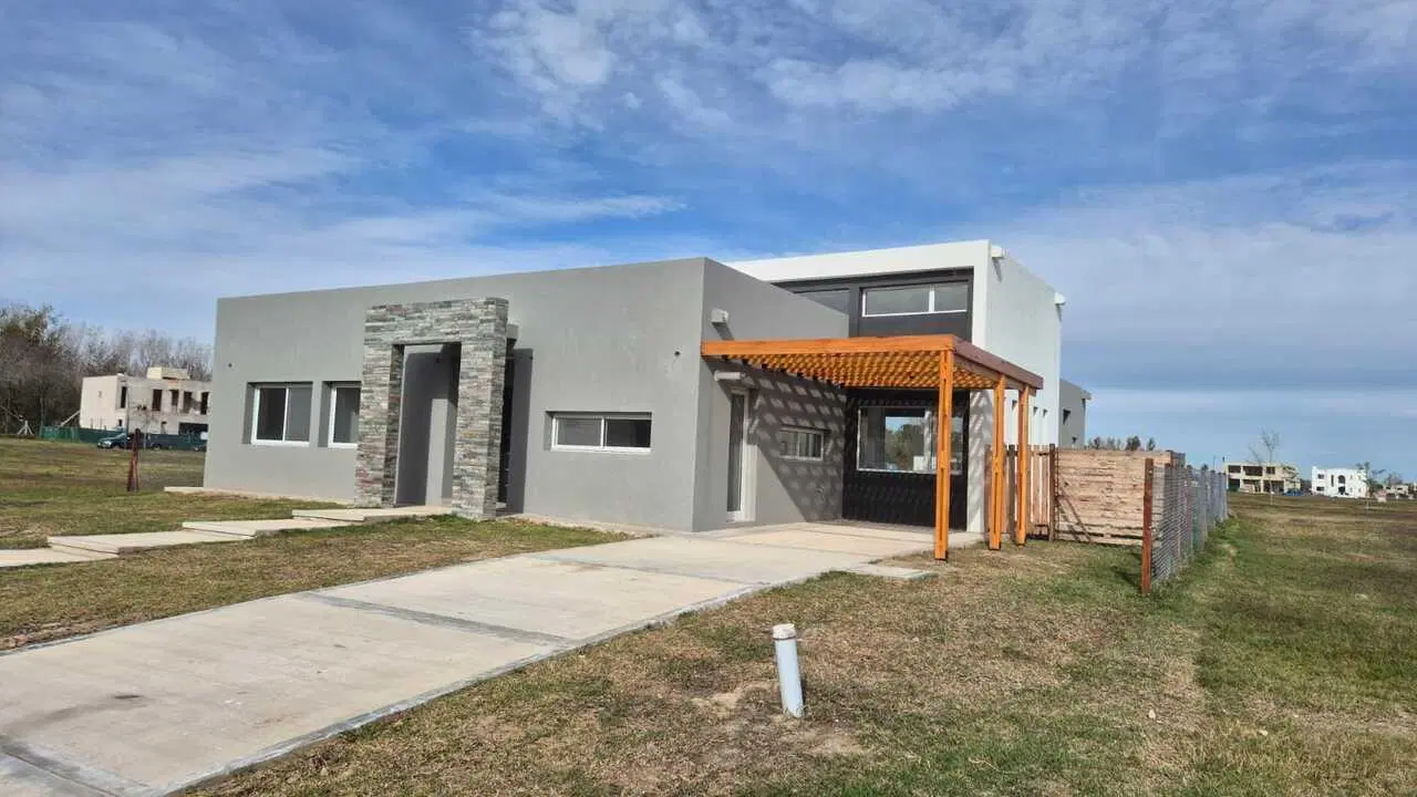 Venta Casa 5 ambientes, Barrio Nativas 2