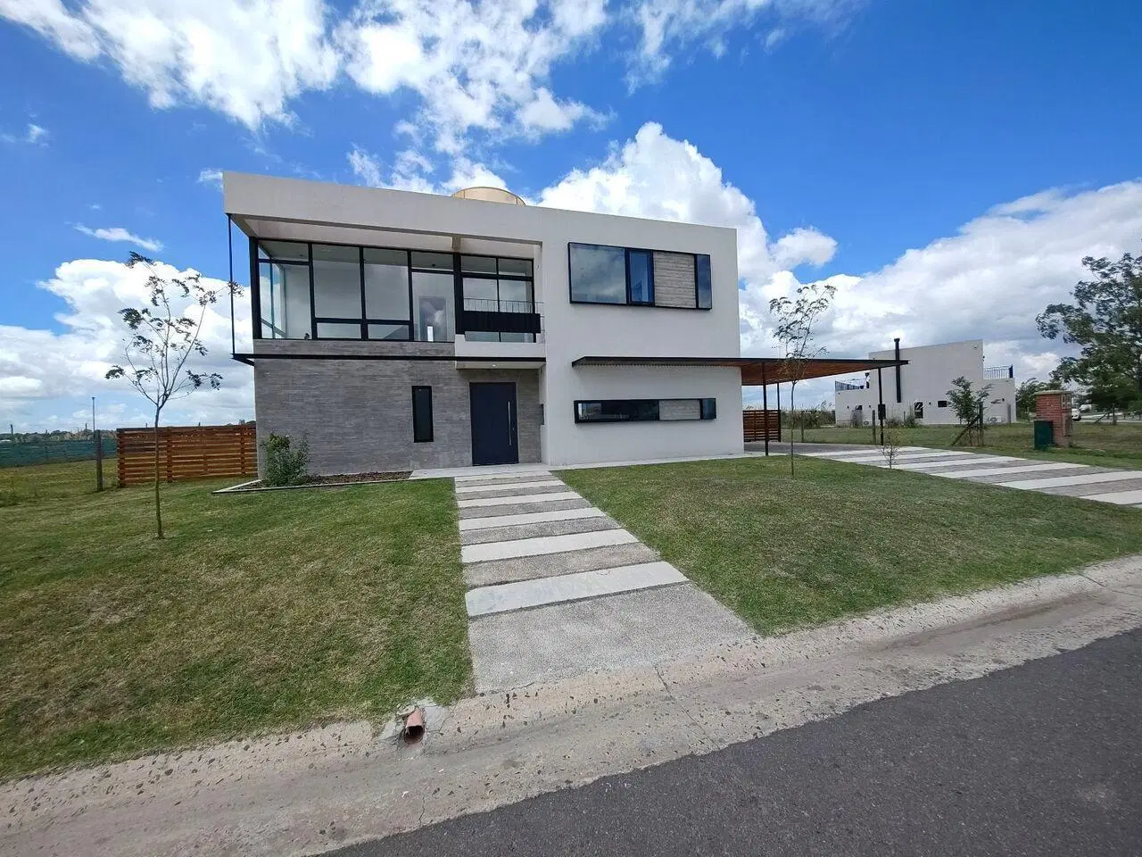 Venta Casa 4 ambientes, San Sebastián, área 7 2