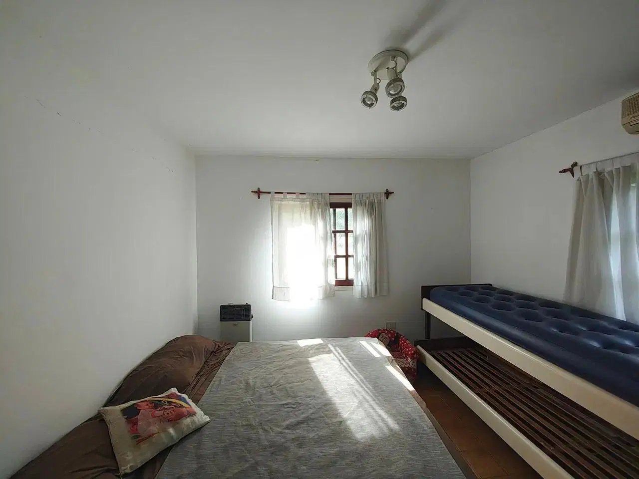 Venta Casa 4 ambientes en Country Las Brisas 4