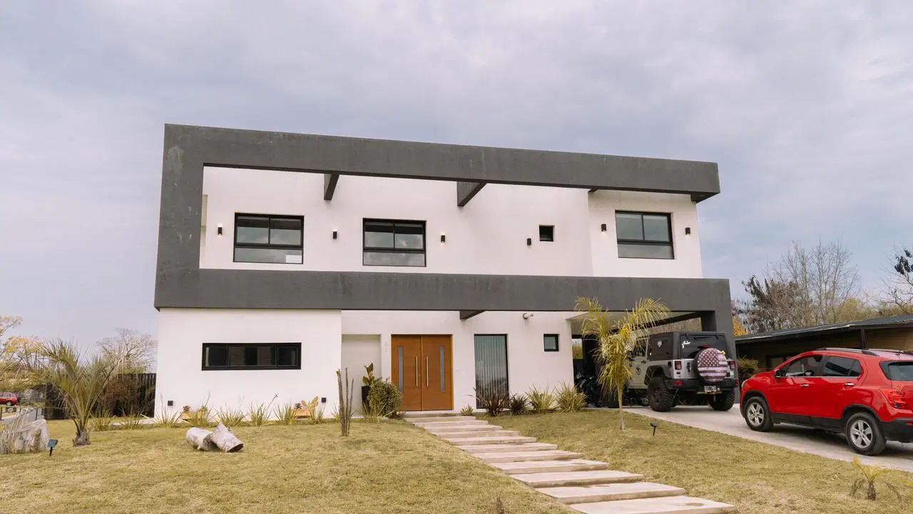 Venta Casa 4 ambientes San Sebastián, área 2 2