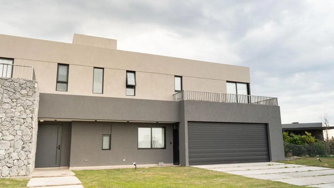 Venta Casa 5 ambientes, San Sebastián, área 11 4