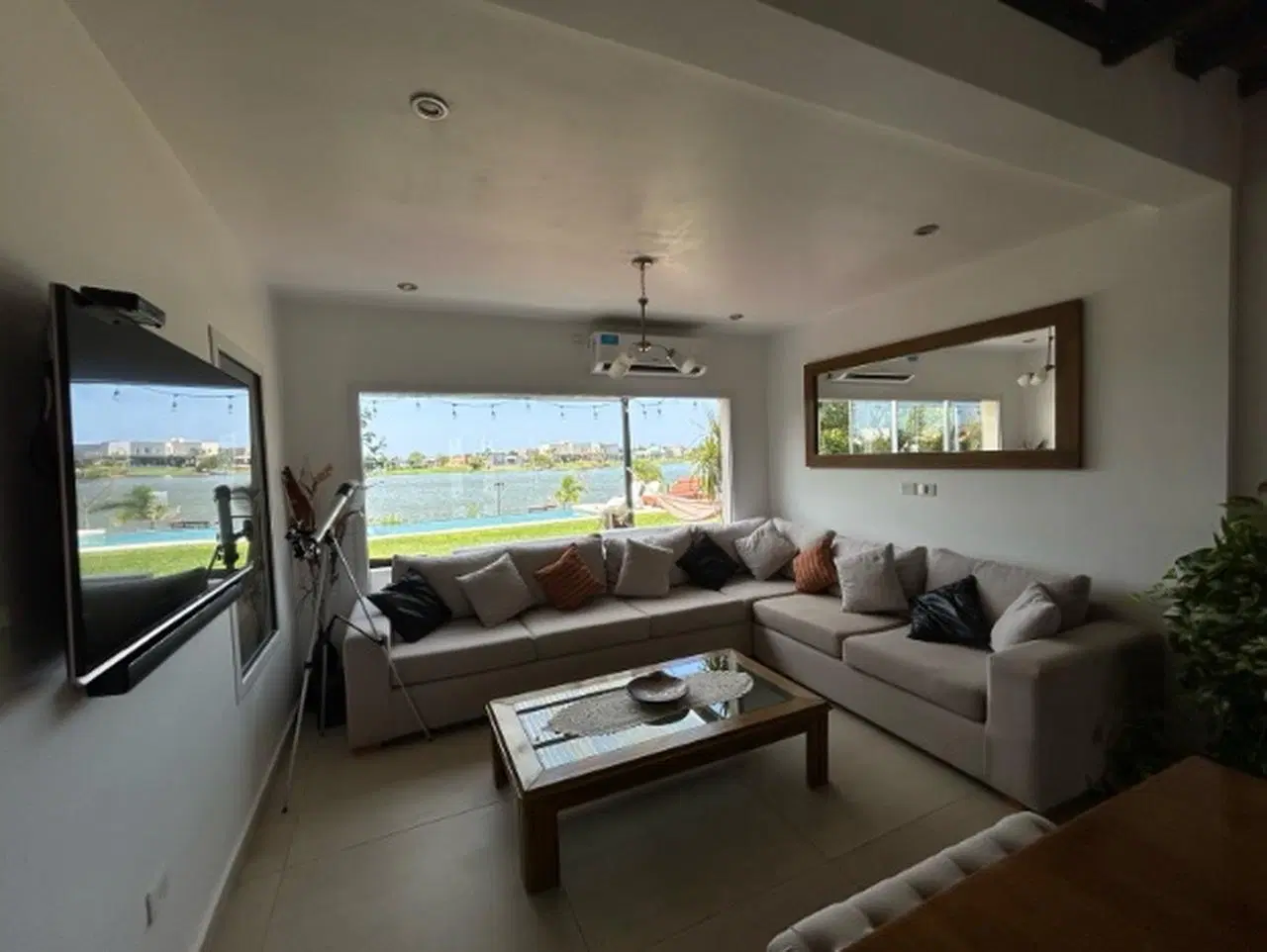 Venta Casa 5 ambientes a la laguna, San Sebastián, área 10 4