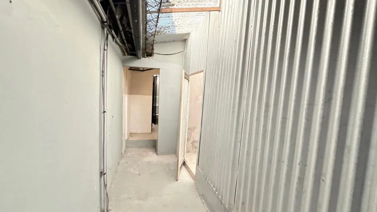 Venta Local Comercial San Isidro 5