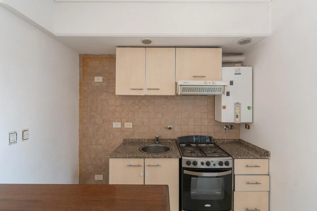 Departamento en venta en La Calabria, San Isidro 5