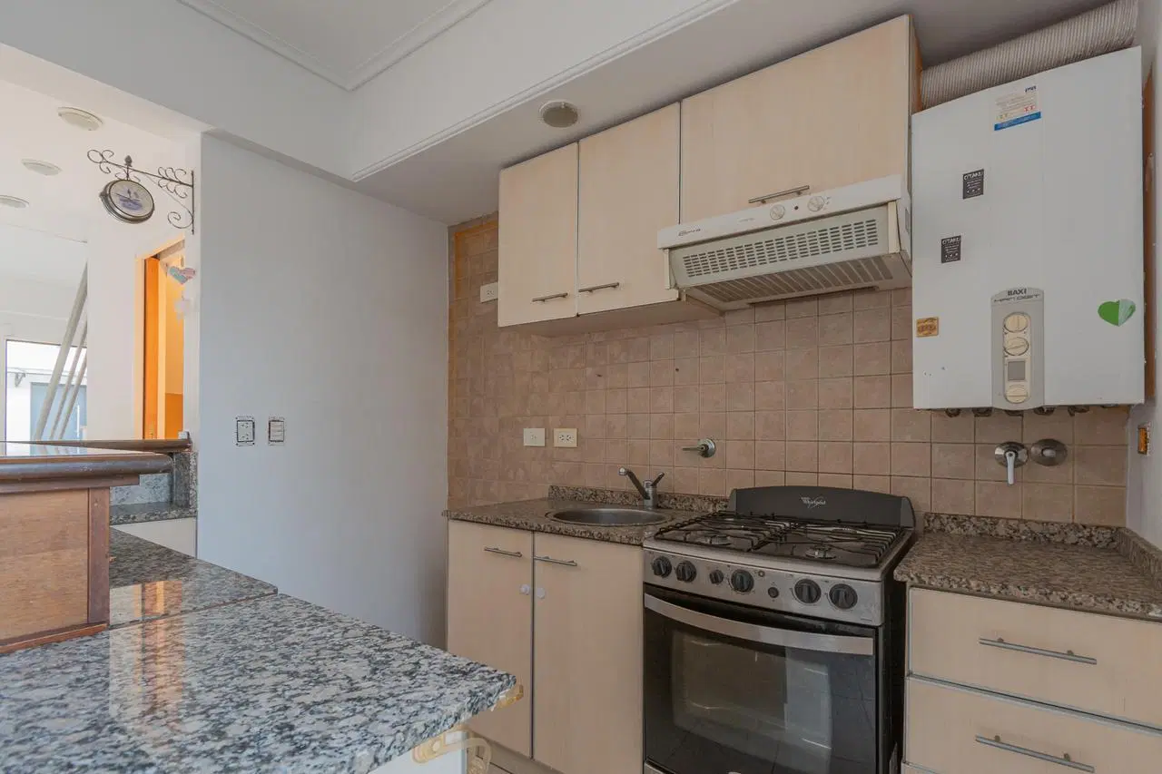 Departamento en venta en La Calabria, San Isidro 4