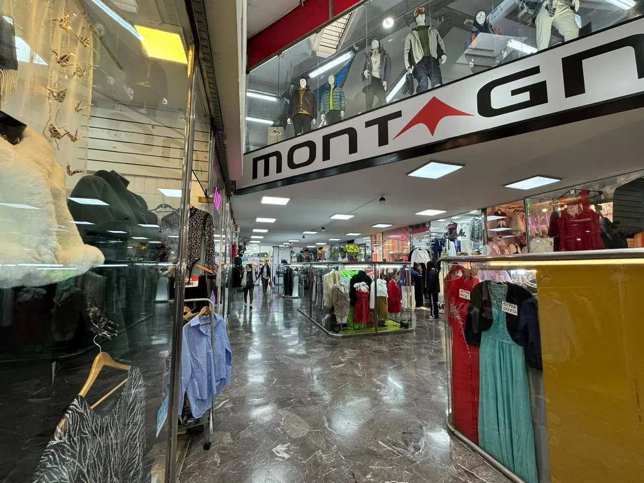 Venta Local Comercial con Baulera en Balvanera Once Ciudad Autónoma de Buenos Aires 2