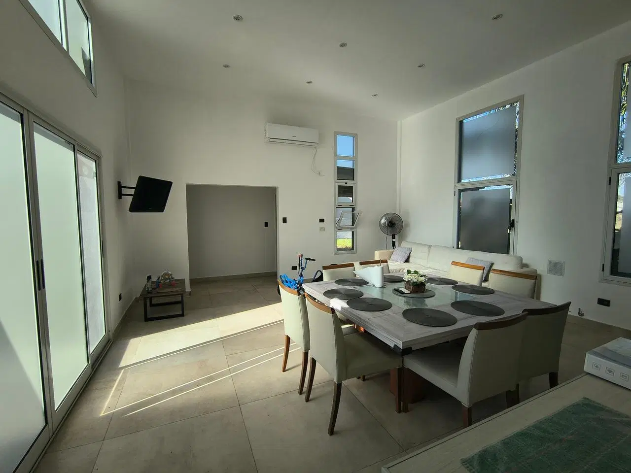 Venta Casa 5 ambientes, San Sebastián, área 12 3