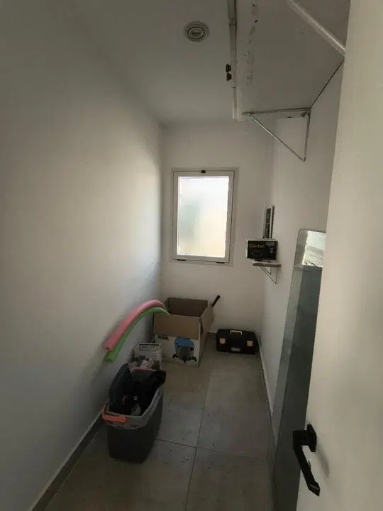 Venta Casa 5 ambientes, San Sebastián, área 12 8