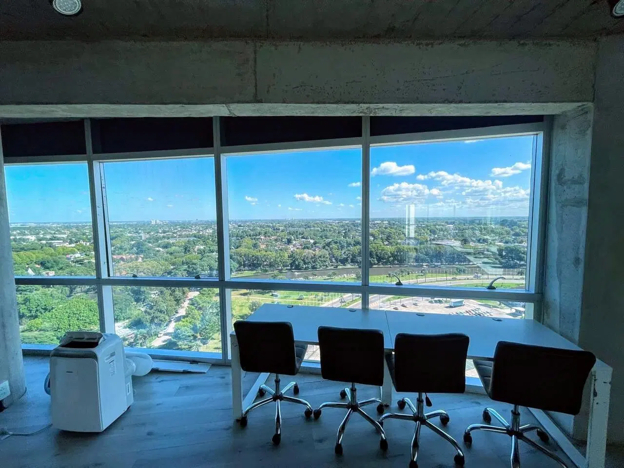 Alquiler – Oficina Premium – Torre de las Naciones – Piso 16 con Vista Panorámica 5