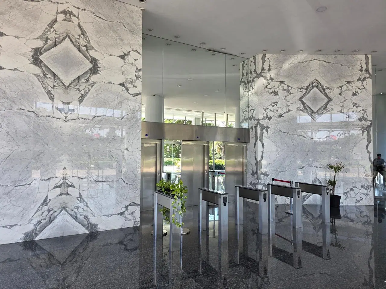 Alquiler – Oficina Premium – Torre de las Naciones – Piso 16 con Vista Panorámica 8