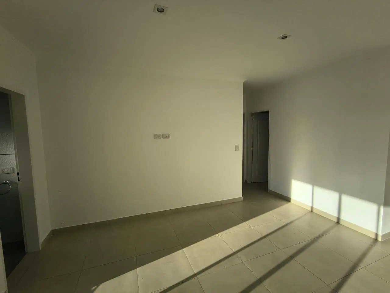 Venta Casa 4 ambientes, San Sebastián, área 13 5