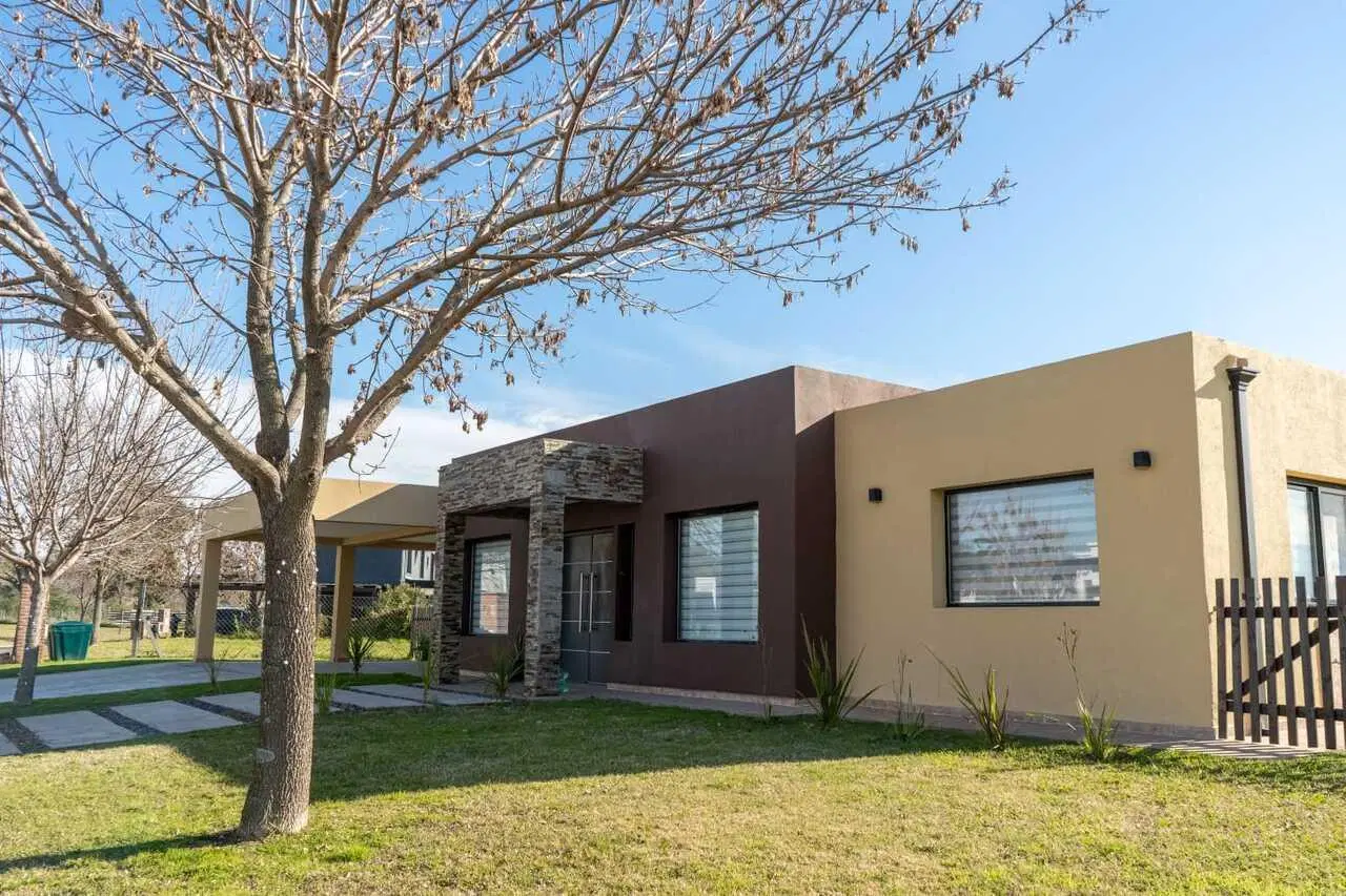 Casa en venta 5 ambientes San Sebastian area 12 8