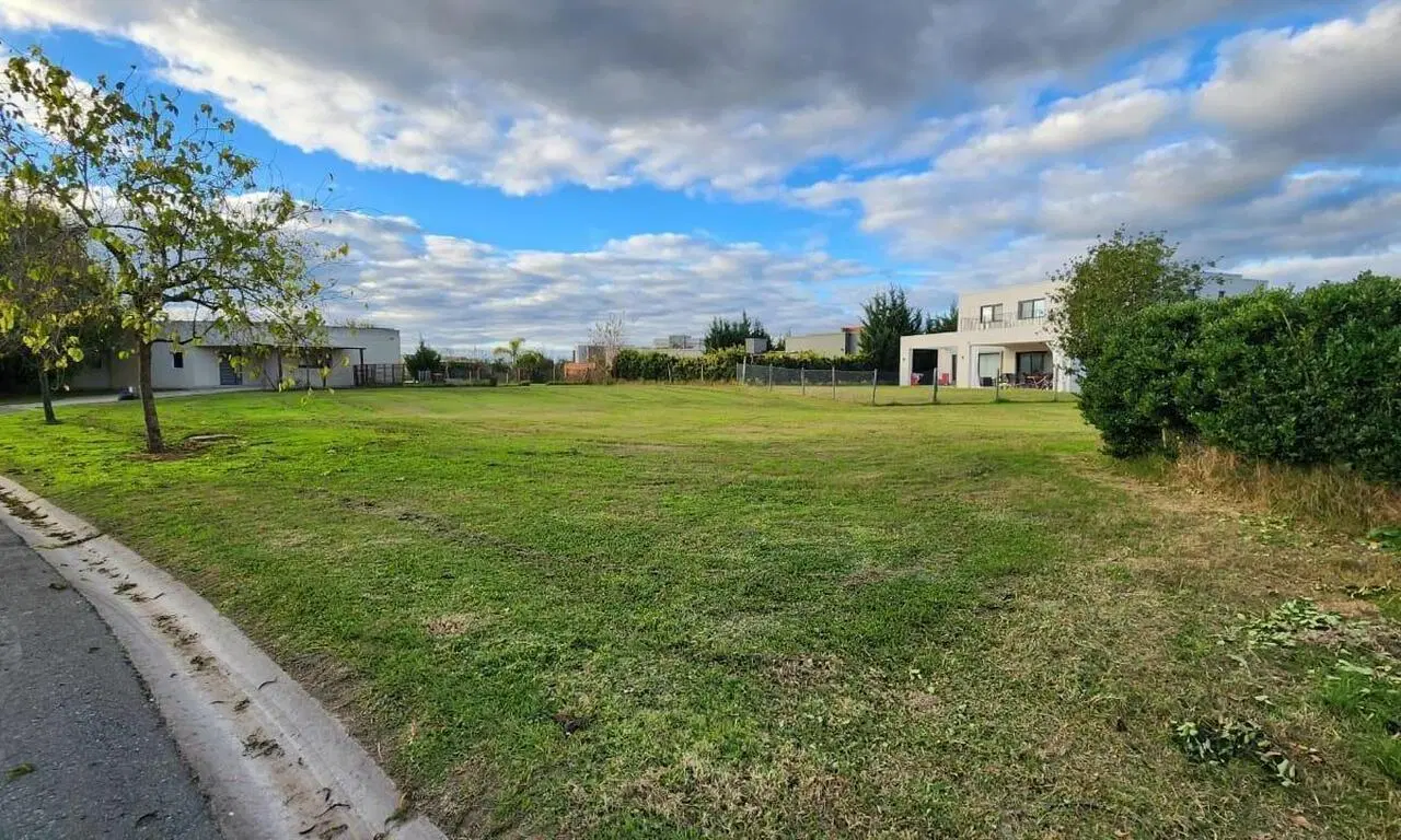 Terreno en venta en el canton norte 5