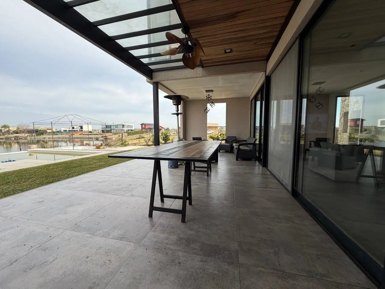 Exclusiva casa de diseño sobre la laguna | 394 m² | Playroom | Piscina | Domótica | San Sebastián 4
