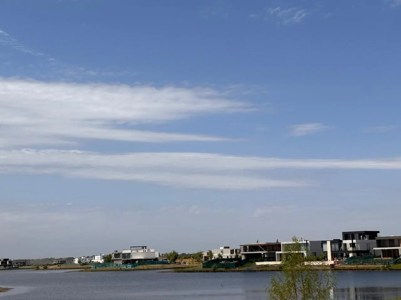 Venta Lote con Vista al Lago en Amarras Puertos Escobar 8