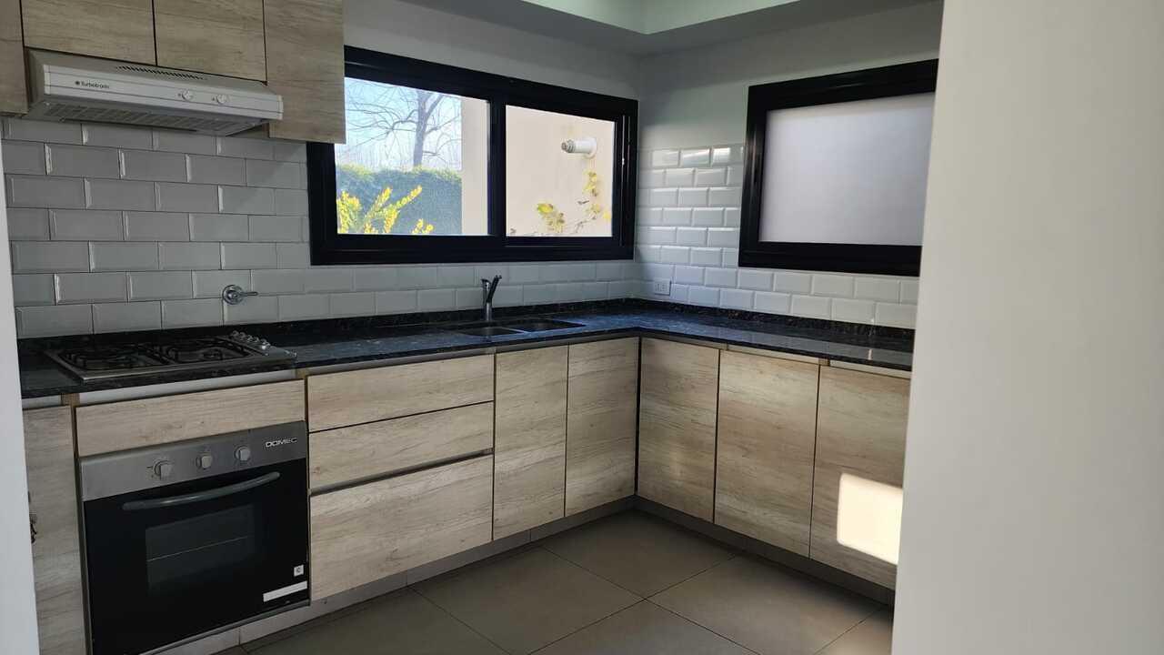 Foto de Venta Casa Barrio El Aljibe Manzanares, imagen 1