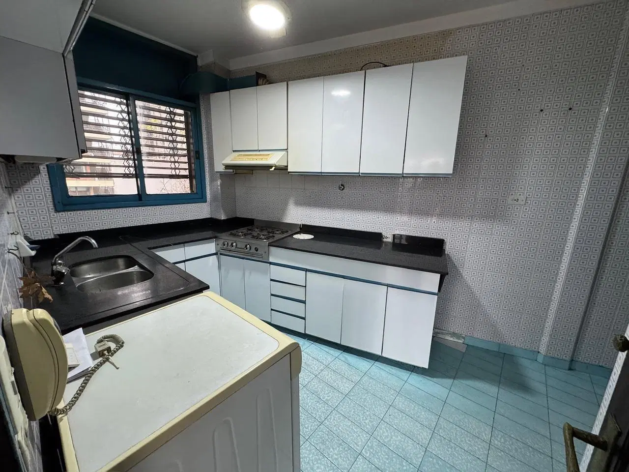 Venta Departamento Piso de 3 ambientes con Dependencia Cochera Baulera en Belgrano 3
