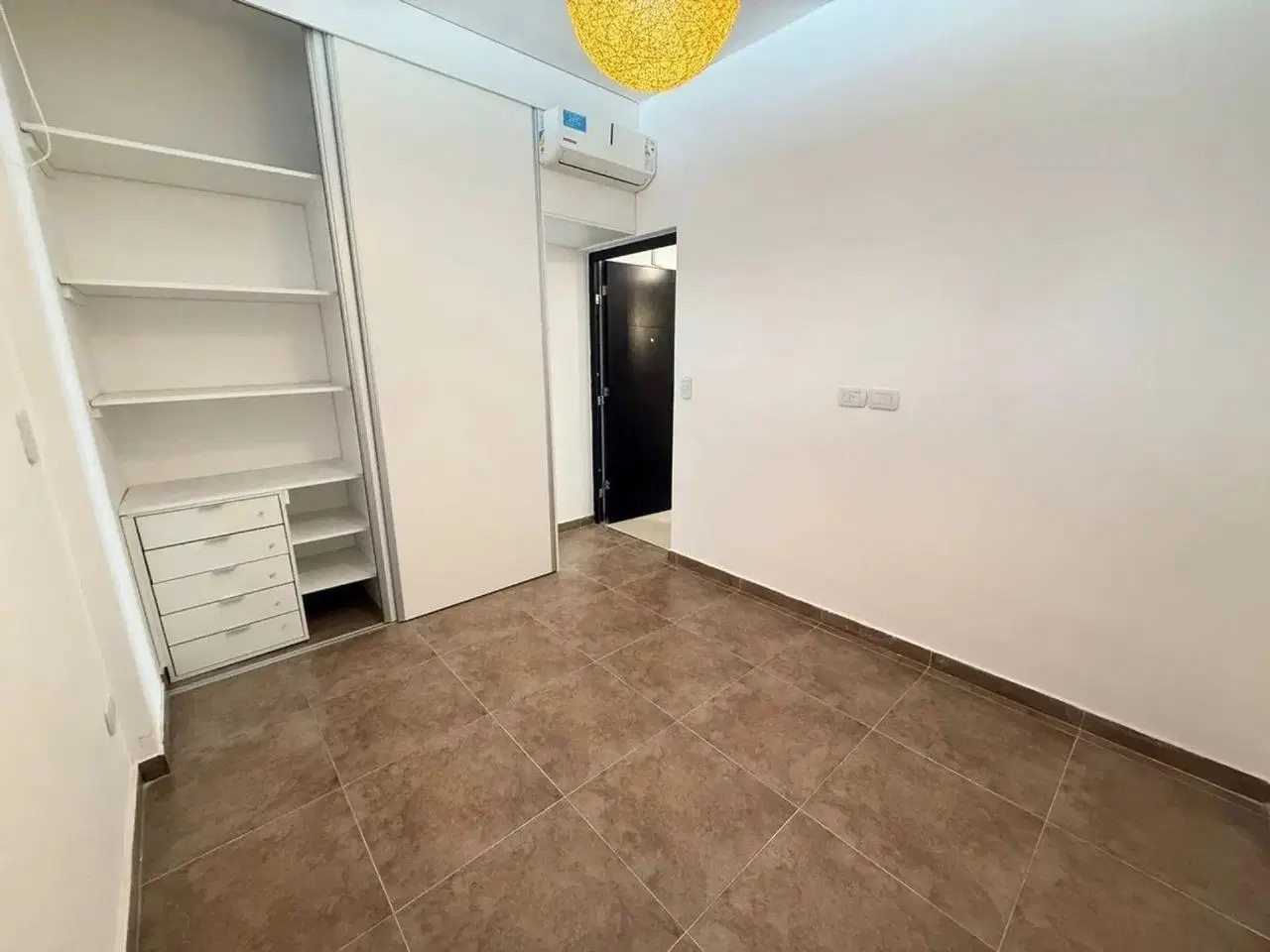 Venta-2 Ambientes-Cochera-A estrenar 3