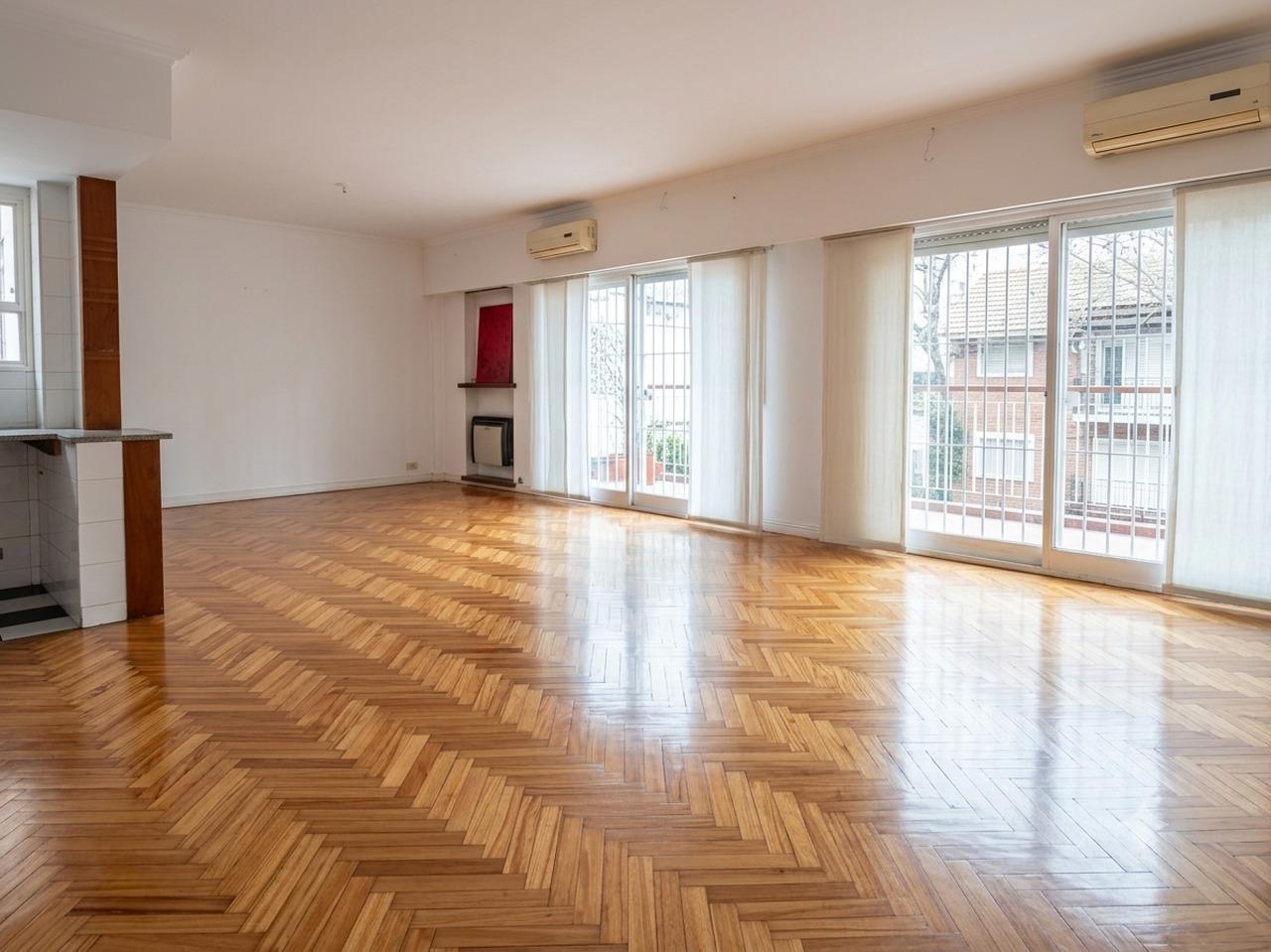 Foto de Venta – 4 ambientes – Piso – Belgrano R – Patio, terraza y 2 cocheras, imagen 2