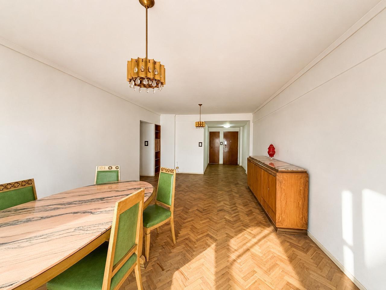 Foto de Venta departamento 4 amb. + dependencia-cochera-doble baulera en, imagen 1