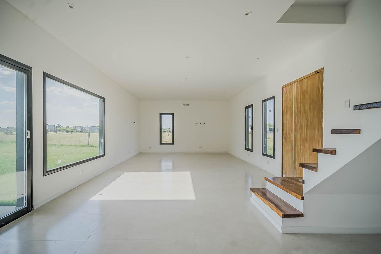 Foto de Venta Casa 4 ambientes, San Sebastián, área 11, imagen 5