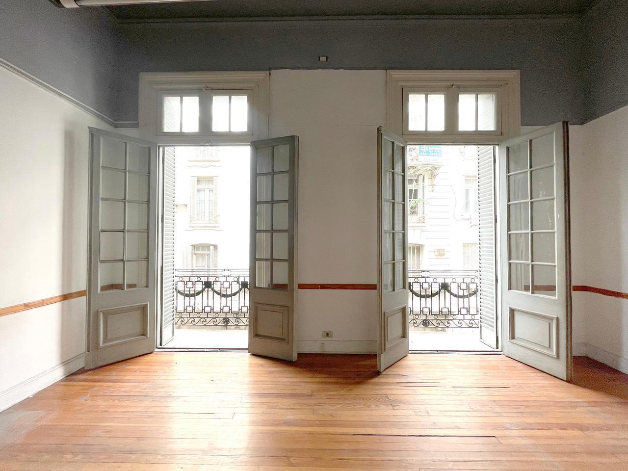 Foto de VENTA| DEPARTAMENTO 6 AMBIENTES | ESTILO FRANCÉS | MICROCENTRO, imagen 4