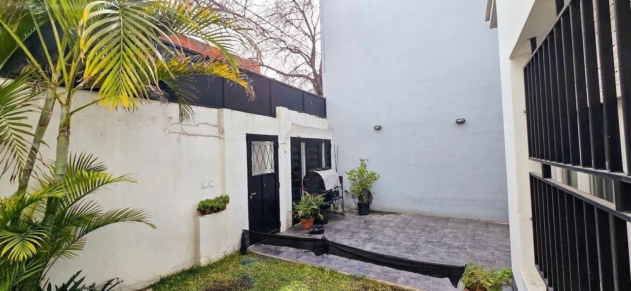 Foto de VENTA CASA CUATRO AMBIENTES VILLA DEVOTO, imagen 1
