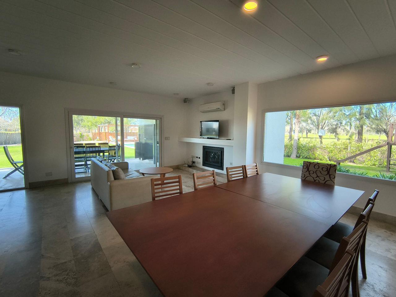 Foto de Alquiler Casa 7 ambientes, San Sebastián, área 1, imagen 2