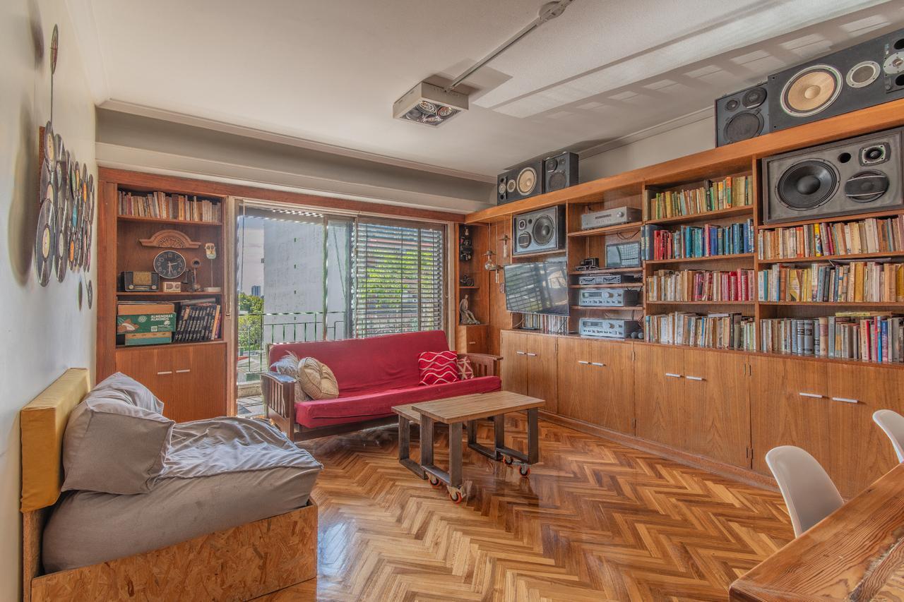 Foto de Departamento en venta 3 ambientes con escritorio, dependencia al frente, imagen 3