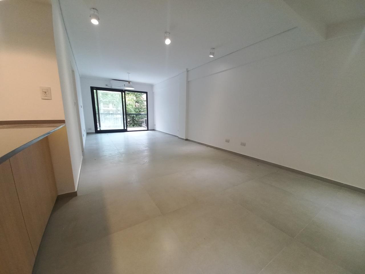 Foto de VENTA CON RENTA - Lujoso Depto 3 ambientes Totalmente Renovado, imagen 5