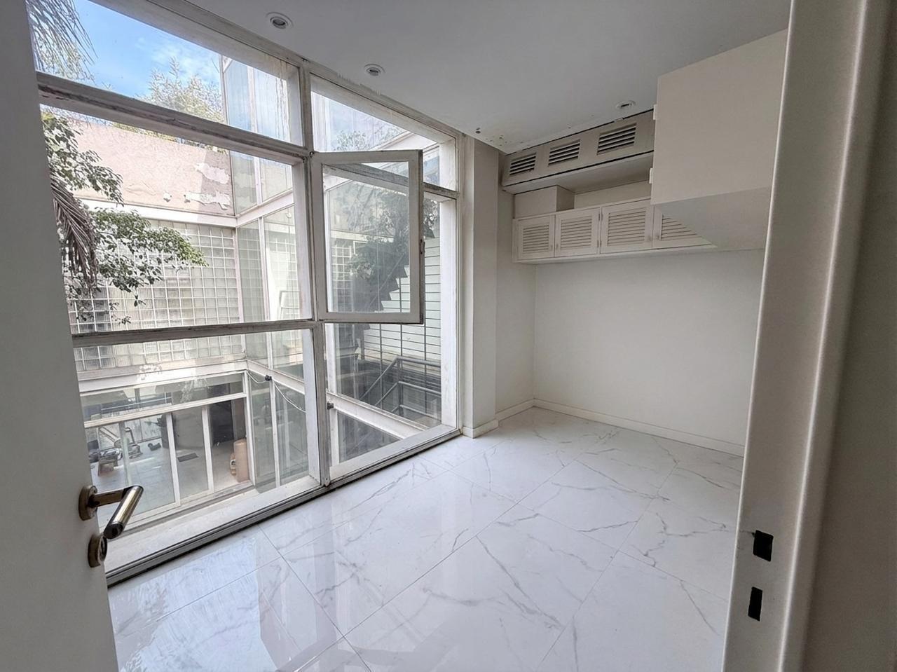 Foto de Venta – 7 ambientes – Casa – Belgrano – 551 m² cubiertos con parque, imagen 1
