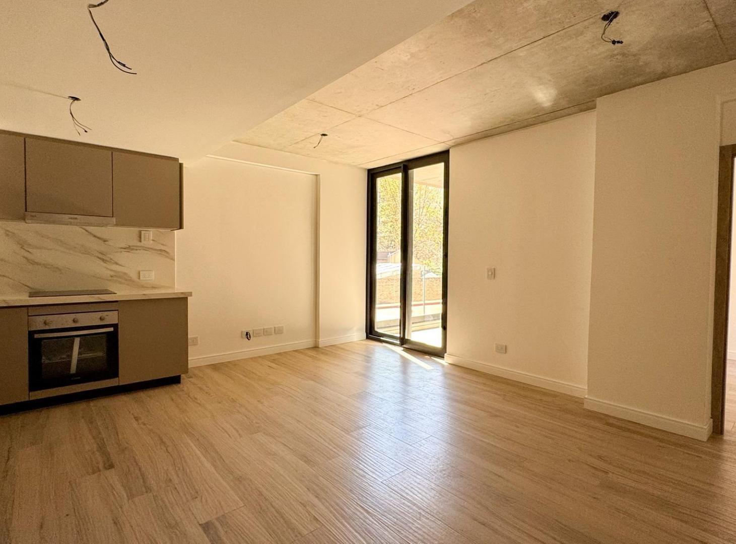 Foto de ALQUILER 2 AMBIENTES CON BALCÓN – VICENZA, CABALLITO - EDIFICIO, imagen 2