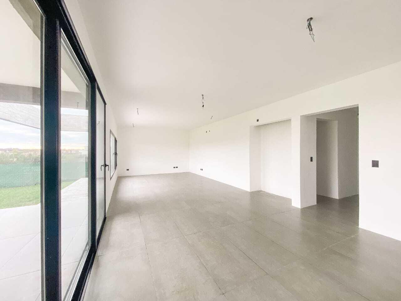 Foto de Venta Casa 4 ambientes, San Sebastián, área 13, imagen 3