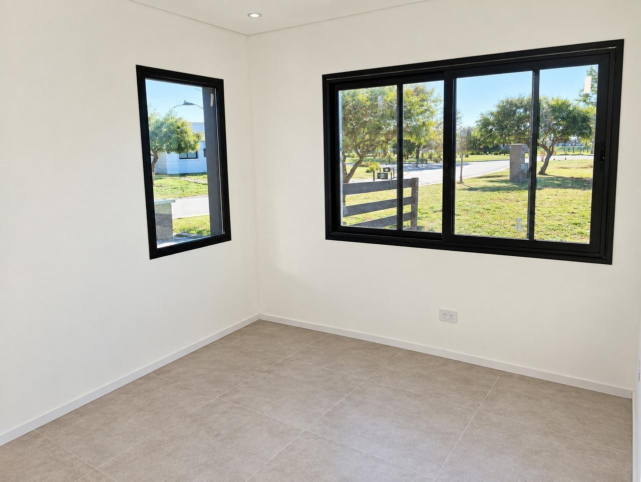 Foto de Venta Casa 4 ambientes, San Sebastián, área 12, imagen 1
