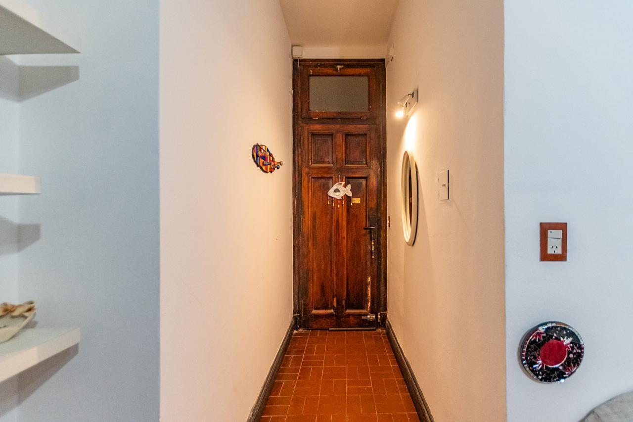 Foto de VENTA Departamento dos ambientes. Primer piso por escalera. Almagro, imagen 5