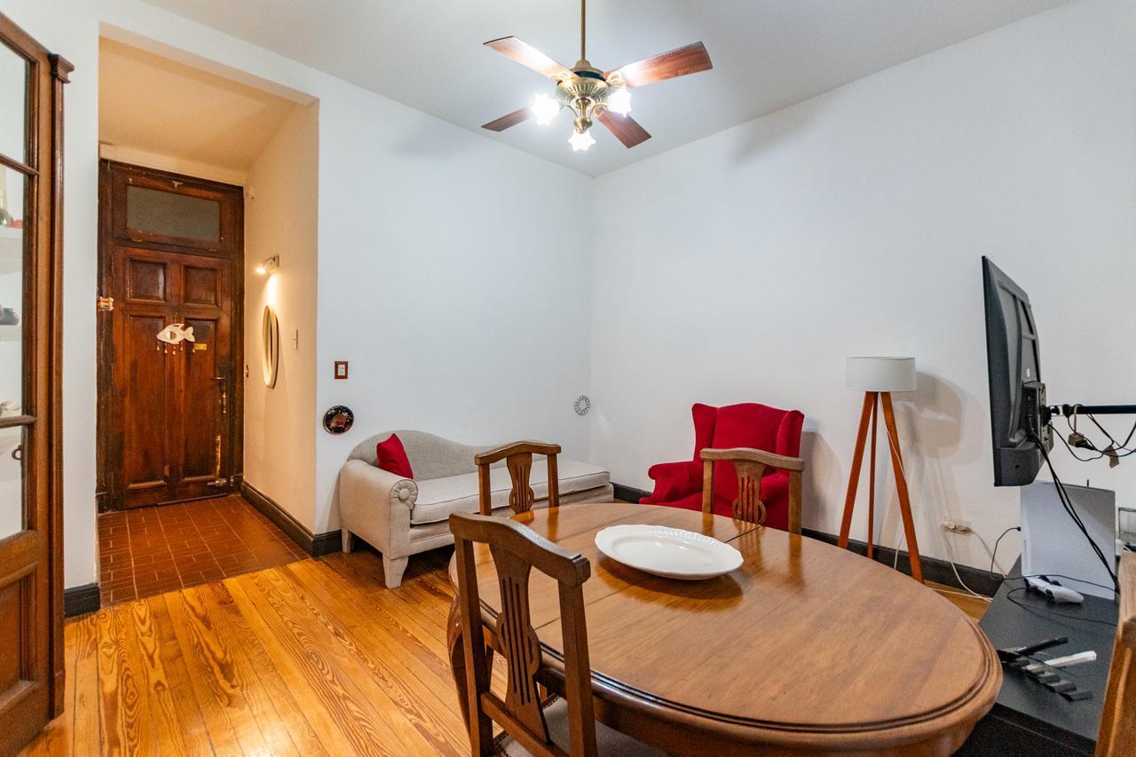 Foto de VENTA Departamento dos ambientes. Primer piso por escalera. Almagro, imagen 4