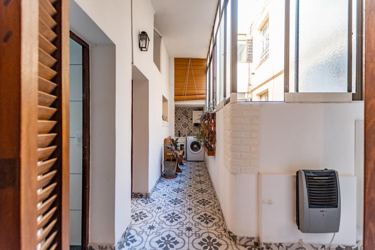Foto de VENTA Departamento dos ambientes. Primer piso por escalera. Almagro, imagen 5