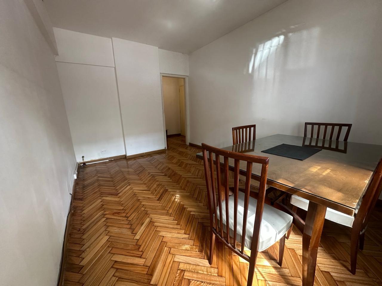 Foto de VENTA Departamento dos ambientes con patio. A la calle. Almagro. Díaz, imagen 2
